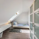 Am Rande Neumuensters Apartament *