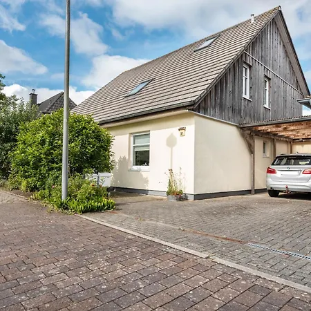 Am Rande Neumünsters Apartamento *